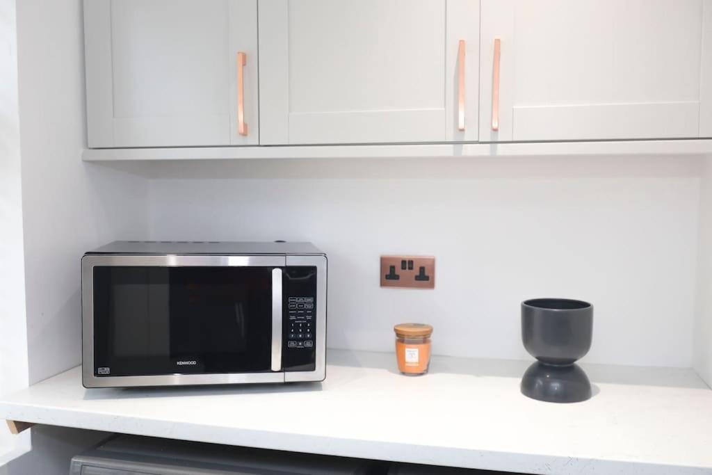 Perfect For Contractors With On Site Parking Villa Brierley Hill Kültér fotó