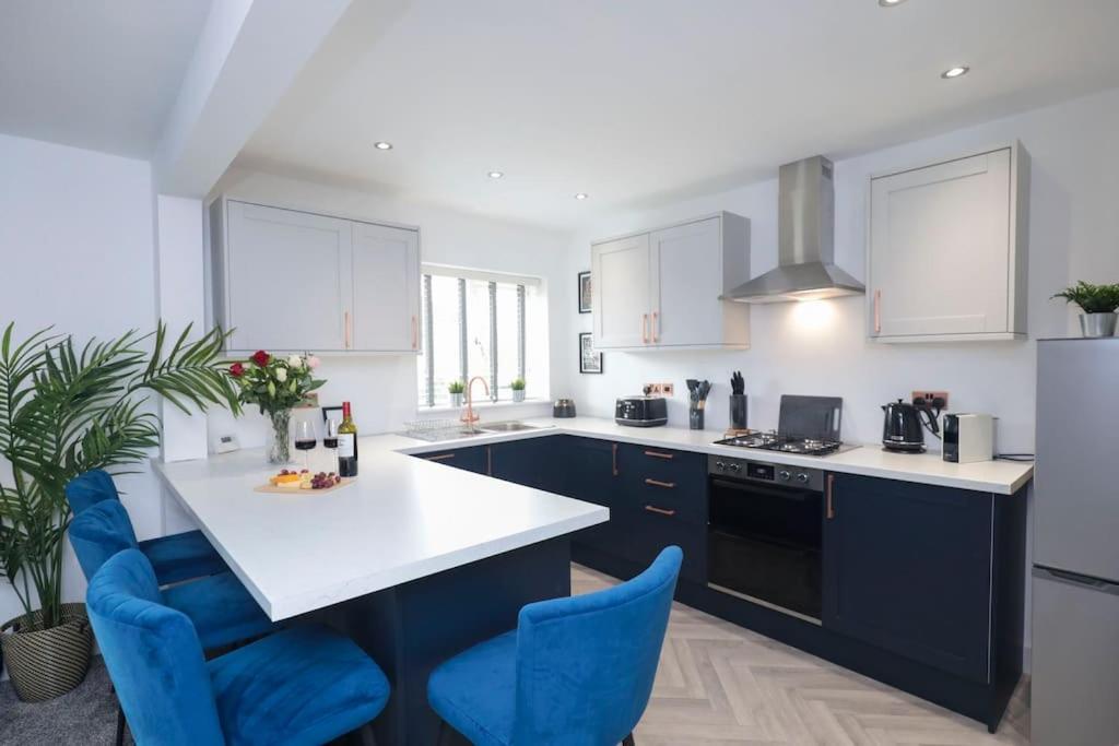 Perfect For Contractors With On Site Parking Villa Brierley Hill Kültér fotó